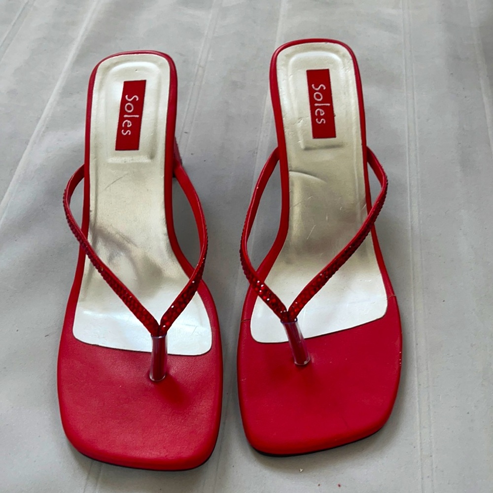 Red thongs sandals size 7